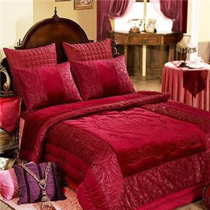 婚慶床上用品如何挑選 輕松選擇婚慶用品與經(jīng)營旅行社業(yè)務(wù)的實用指南